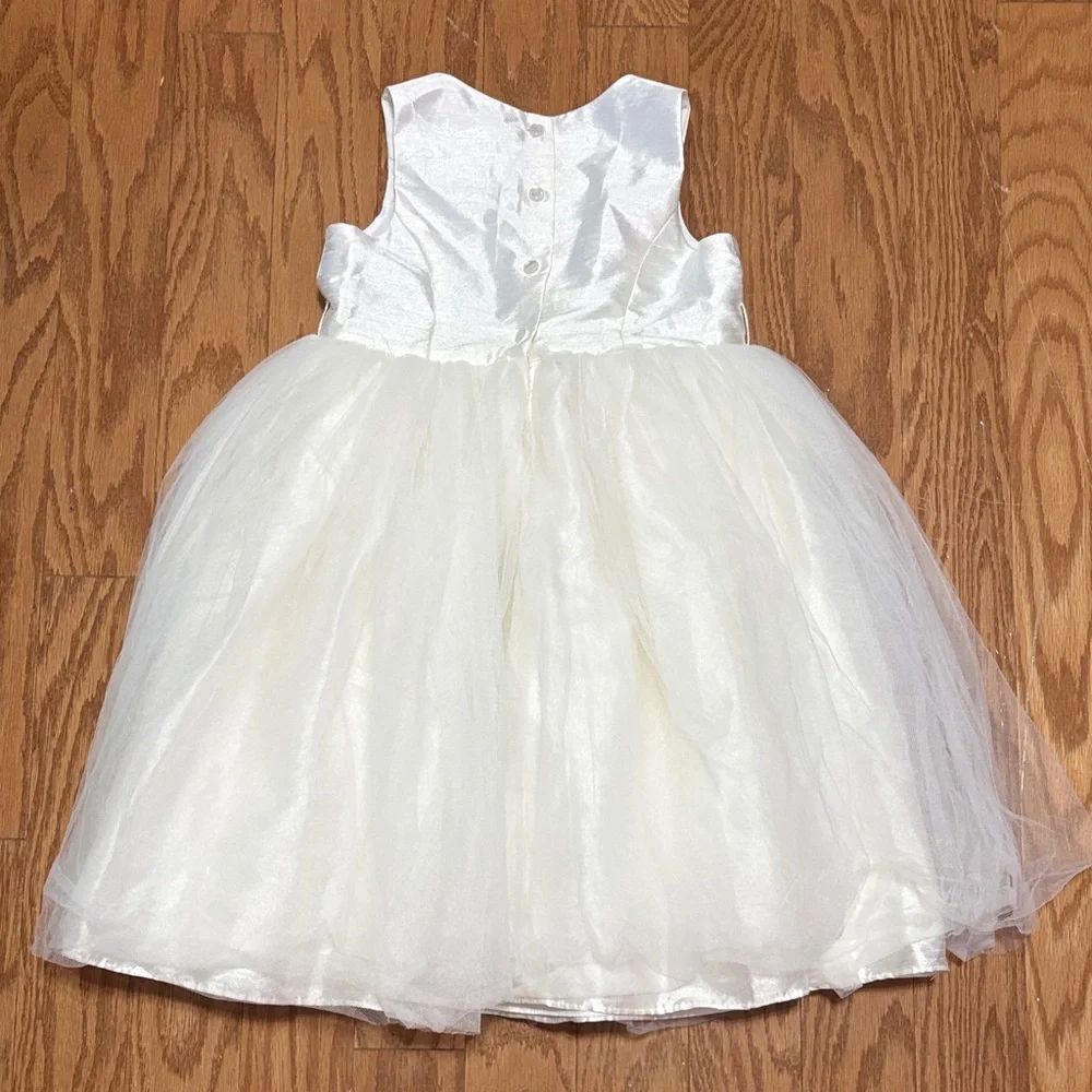 David's Bridal Ivory Satin and Tulle Flower Girl Dress - Picture 4 of 4